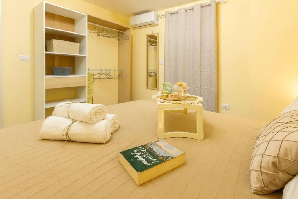 Апартаменты Lucon House Неаполь Экстерьер фото